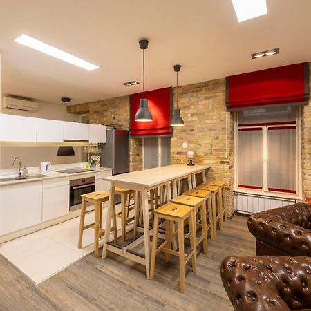 Deluxe Central Elizabeth Residence W/ 4Bedrm, 2Bathrm, 1Lvngrm Budapesta Exterior foto